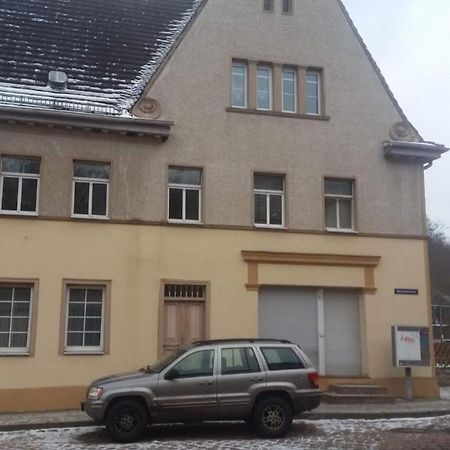 Ferienwohnung Wettin Am Petersbrunnen Экстерьер фото