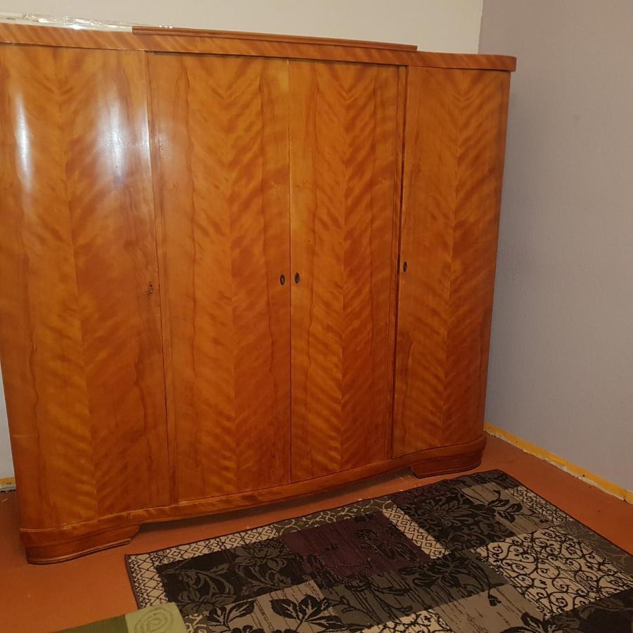 Ferienwohnung Wettin Am Petersbrunnen Экстерьер фото