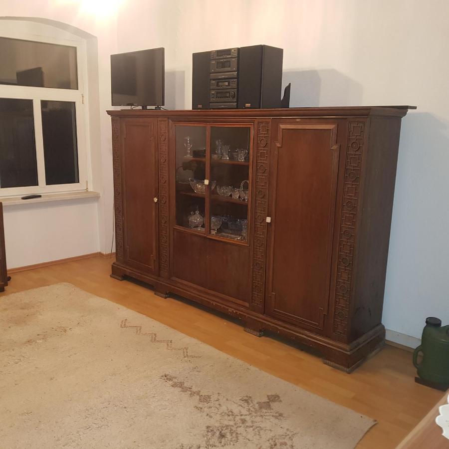 Ferienwohnung Wettin Am Petersbrunnen Экстерьер фото